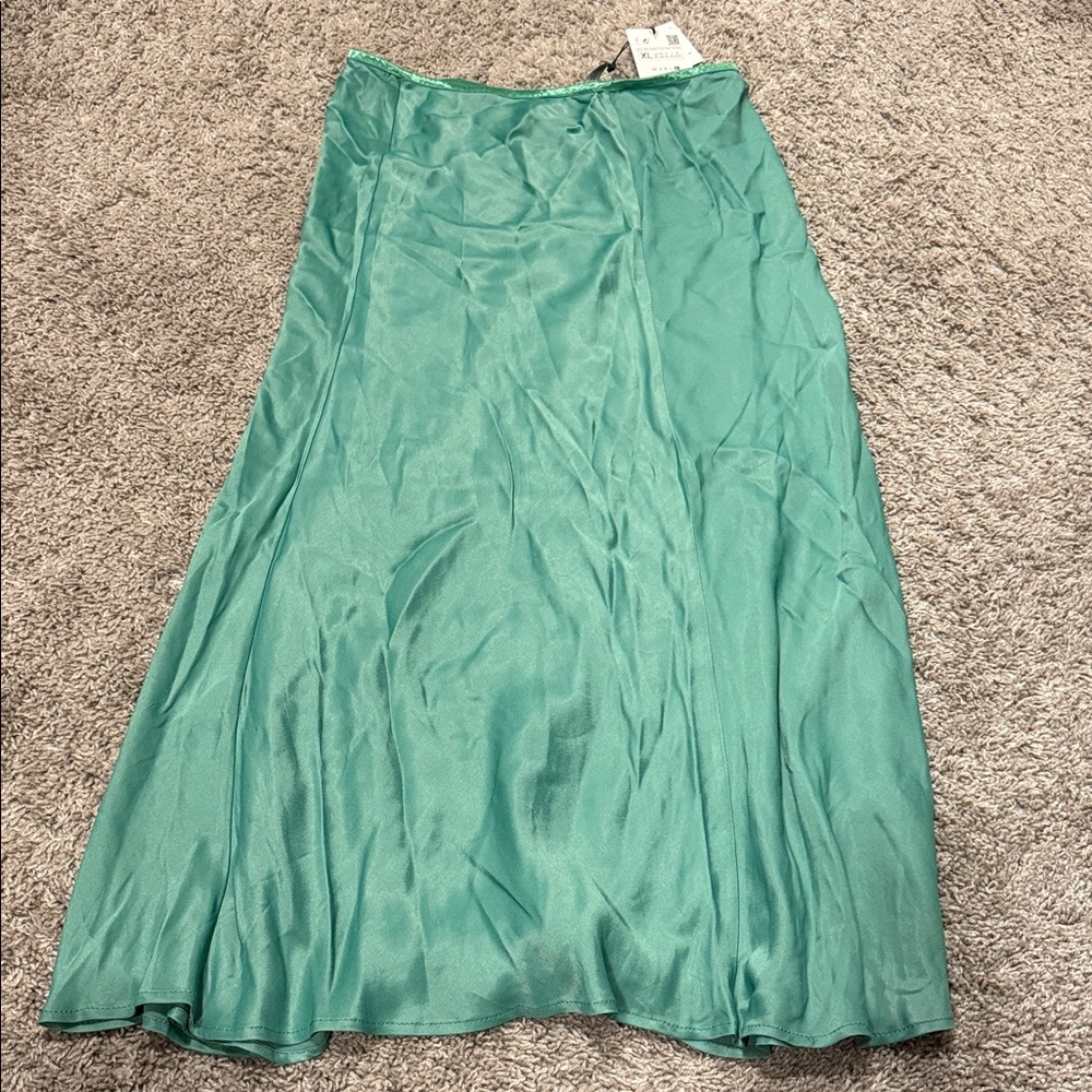 NWT Zara Satin Skit Sz XL - Picture 4 of 8
